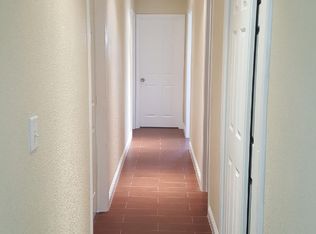 2717 W 9th St, Rialto, CA 92376