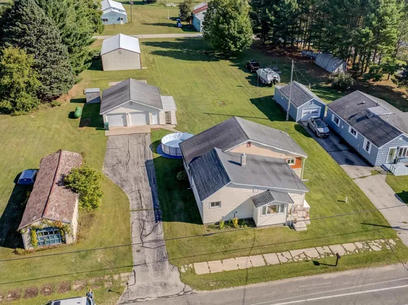 1104 S County Rd #442, Cooks, MI 49817