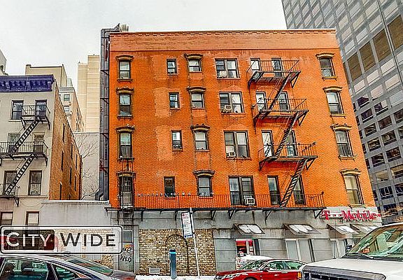 4th image of 160 E 55th St APT 4B