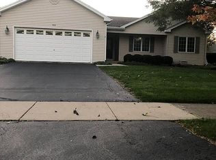 768 Downing St, Elburn, IL 60119