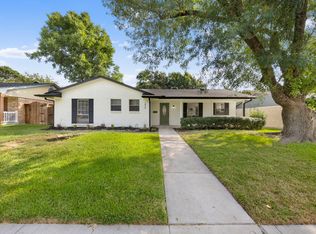 1414 Park East Dr, Garland, TX 75043