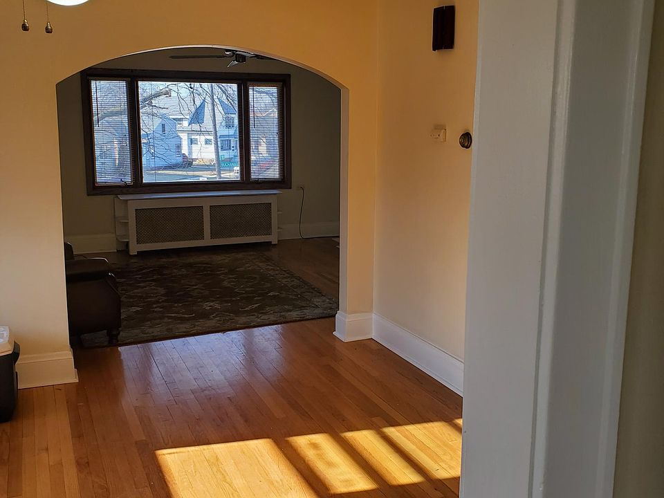 2nd image of 2551 Buchanan Rd