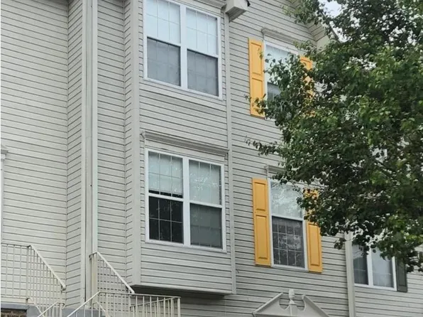 13 N Sherman Dr, Bear, DE 19701