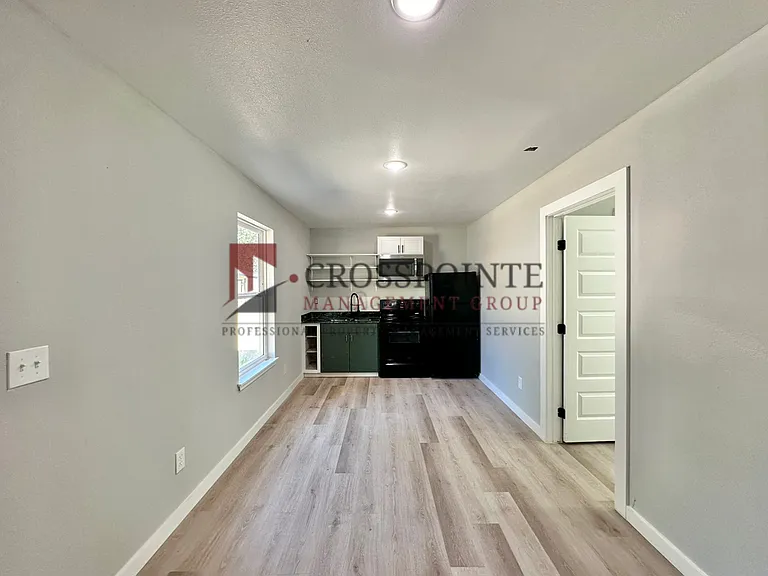10211 Spur #164 — Photo 4