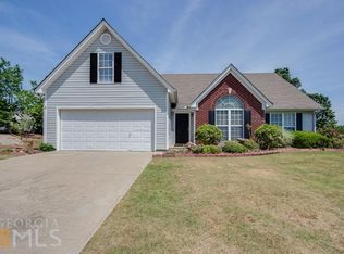 4238 Duncan Ives Dr, Buford, GA 30519
