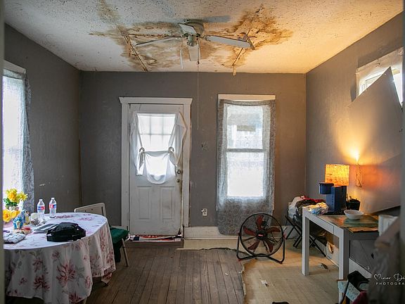 2nd image of 7619 Avenue L