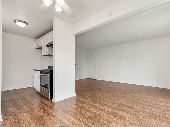 4th image of 2244 Canyon Dr #620