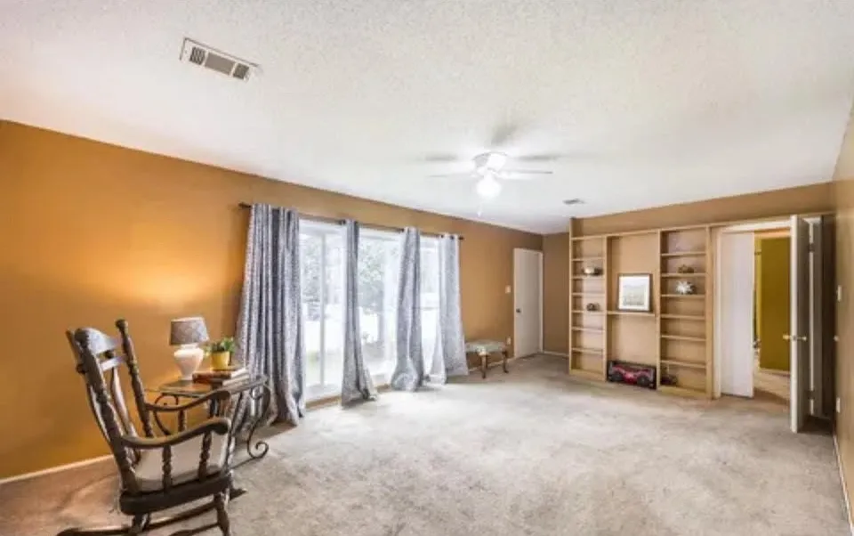 1553 Hurley Circle - 1 — Photo 3
