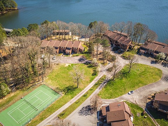 4th image of 330 Sandy Trace Dr