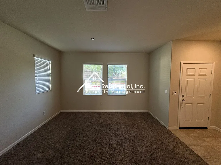 8215 Winterhead Ln — Photo 6