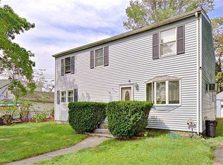 515 Lombard St, North Babylon, NY 11703