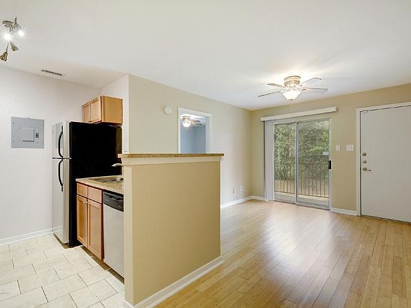 5th image of 3204 Menchaca Rd APT 712