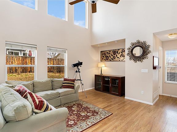 3rd image of 2025 E 98th Pl