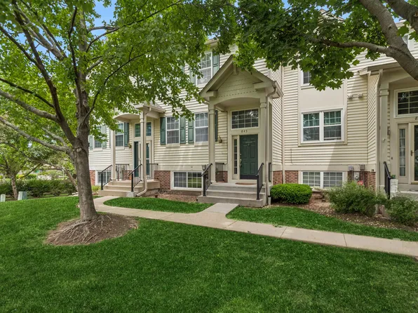 845 Essex Cir, Grayslake, IL 60030