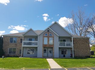 1828 Division St APT 4, East Troy, WI 53120