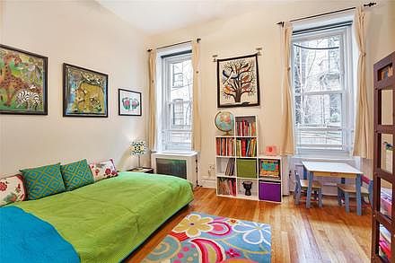 3rd image of 916 Union St APT 1D