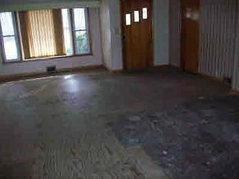 2nd image of 206 E Deahl