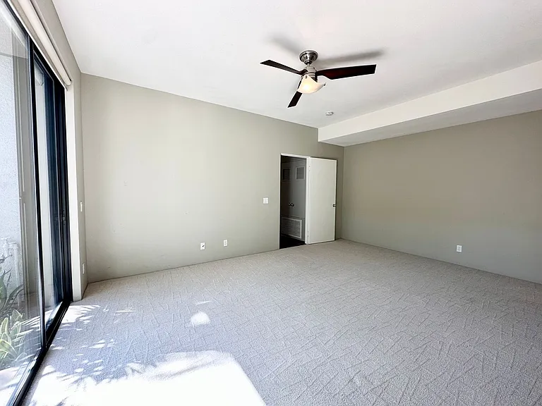 1518 E Baristo Rd — Photo 14