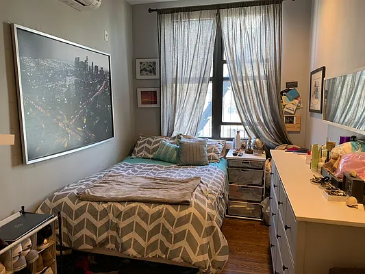 Rented by Premier Metro Realty Corp | media 5