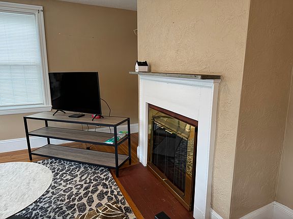 3rd image of 18 Newcastle Rd Floor 2