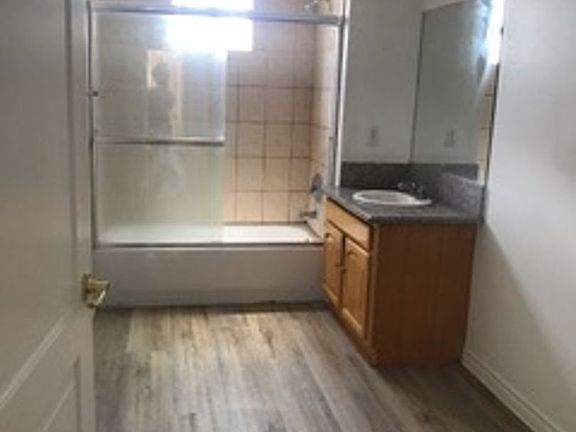 3rd image of 709-711 Yale St #700-203