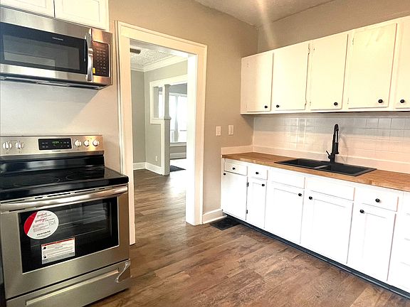 3rd image of 3942 Cornelius Ave #3944