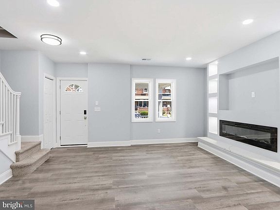 3rd image of 10 N Rosedale St