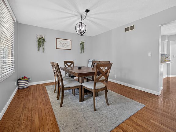 3rd image of 2704 Clearwater Ave