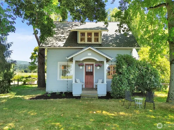 4749 Chuckanut Drive, Bow, WA 98232