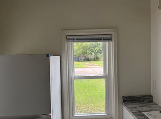 915 Evergreen Ave, Waterloo, IA 50701