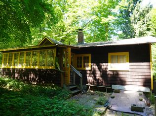 6915A 123rd Ave, Fennville, MI 49408
