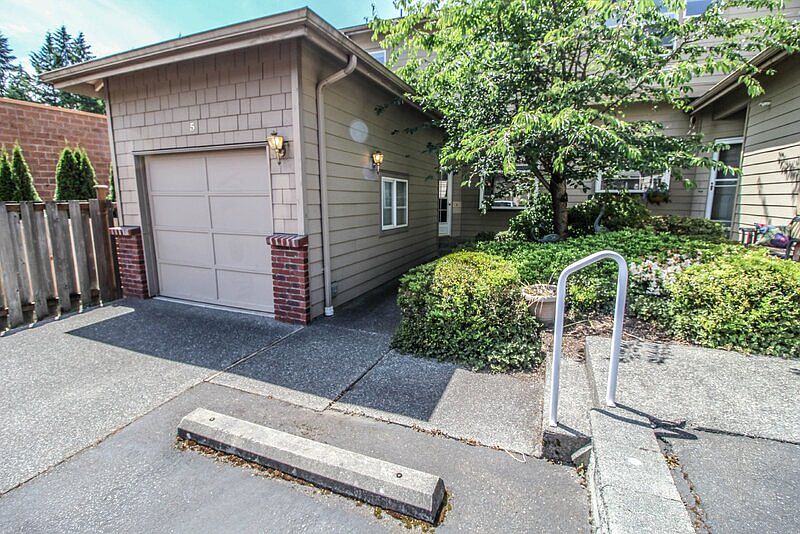 1st image of 20901 Cypress Way Unit 5