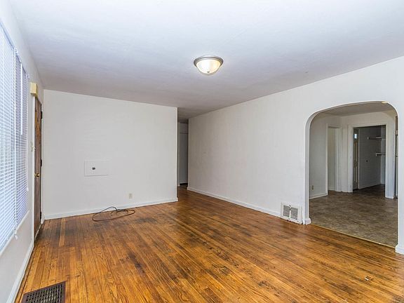 5th image of 406 E 20th St #A