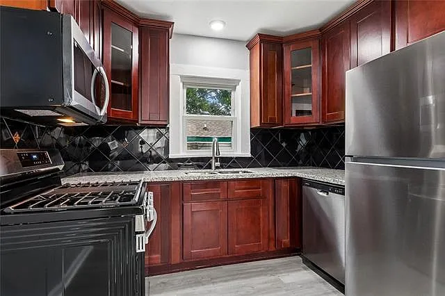 416 Deckbar Ave — Photo 9
