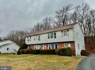 711 W Washington St, Frackville, PA 17931