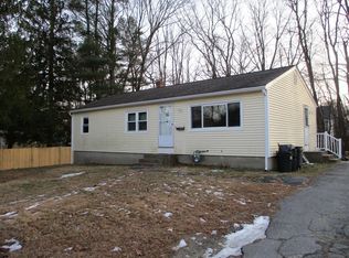 8 Sandy Ln, Salisbury, MA 01952