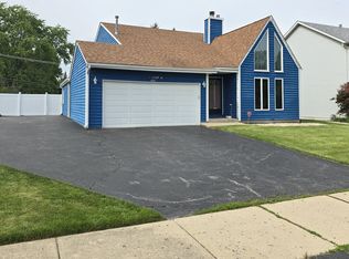 4818 Dorothy Ct, Waukegan, IL 60087