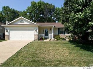 1617 Dahlia Ct, Saint Charles, MO