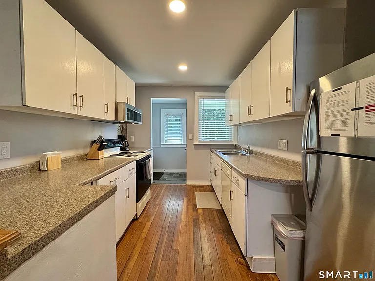 69 Morse Ave — Photo 13