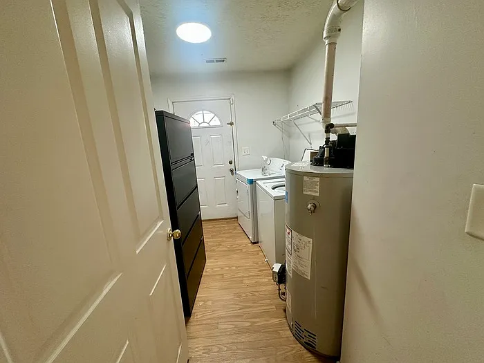 2114 Martha St — Photo 7