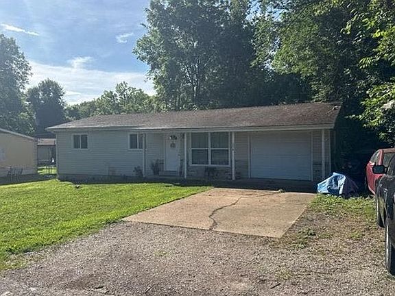 2nd image of 1310 Williams Rd