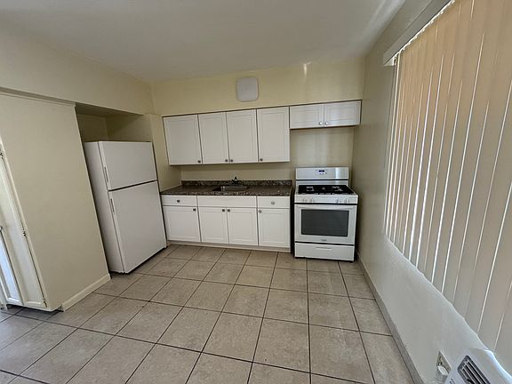 3rd image of 1775 Normandy Dr APT 6