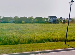 424 Fossland Ave, Winthrop Harbor, IL 60096