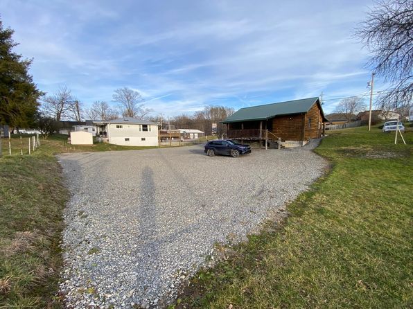 3637 Old Mill Rd, Weston, WV 26452