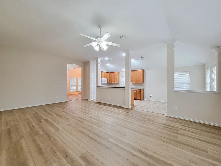 6806 Haley Ct — Photo 13