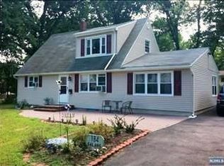 184 Manhattan Ave, Teaneck, NJ 07666