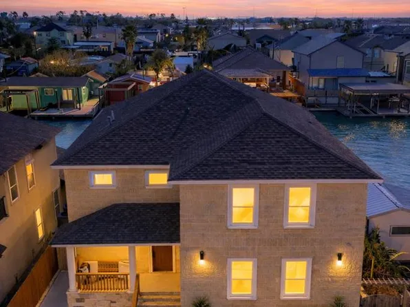 1013 Tarpon Ave, Port Isabel, TX 78578