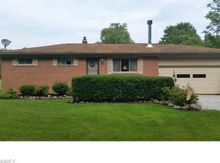 16701 Snow Rd, Burton, OH 44021