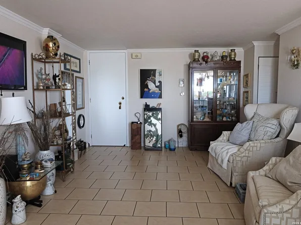 7039 San Pedro Ave #203, San Antonio, TX 78216