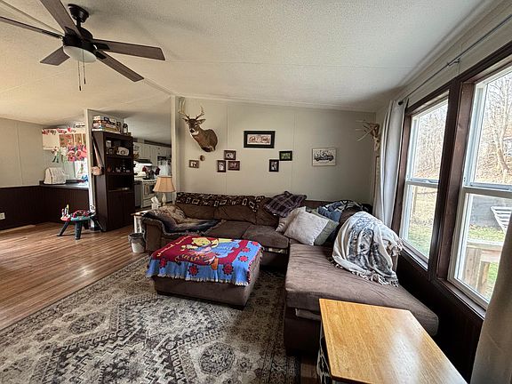 4th image of 1026 Dog Trot Rd